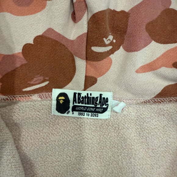 Bape in pink - Picture 2 of 3